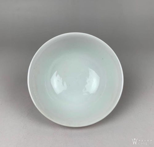 建國瓷廠瑰寶 五十年代新粉彩花鳥碗的藝術(shù)與歷史價(jià)值